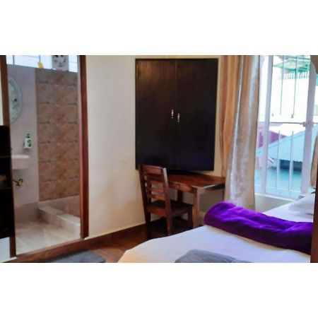 East Blue Homestay Shillong Exteriör bild