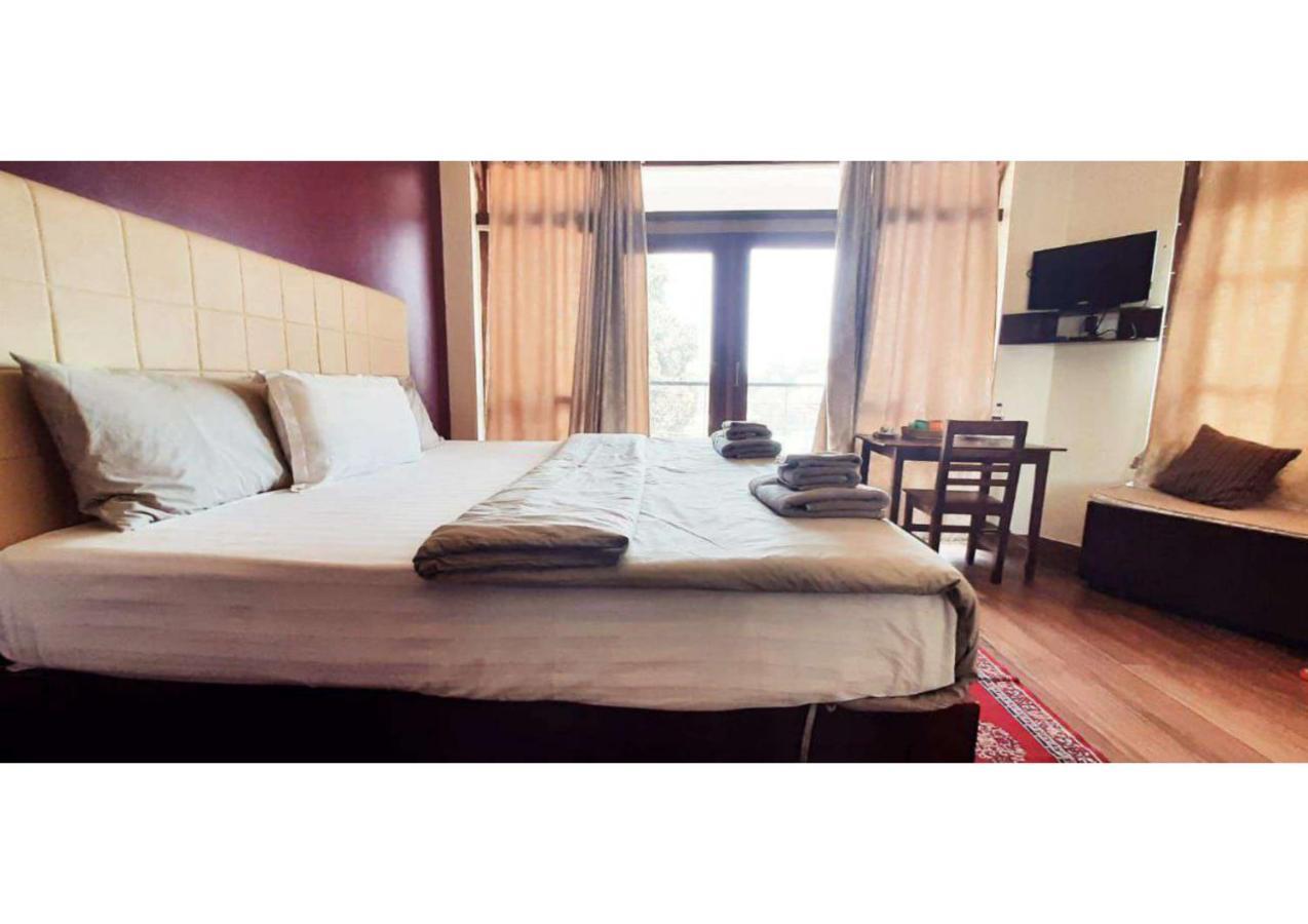 East Blue Homestay Shillong Exteriör bild